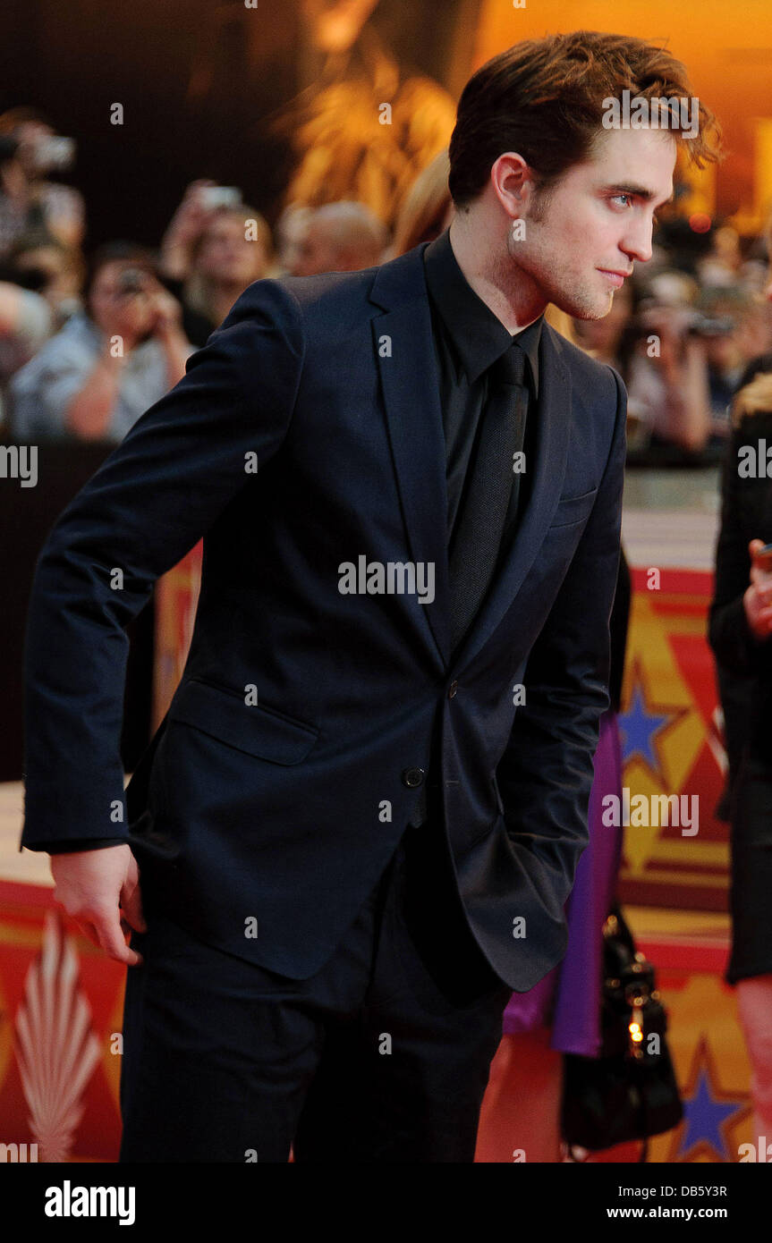 Robert Pattinson l'eau pour les éléphants - UK film premiere tenue à la vue des arrivées - Westfield London, England - 03.05.11 Banque D'Images