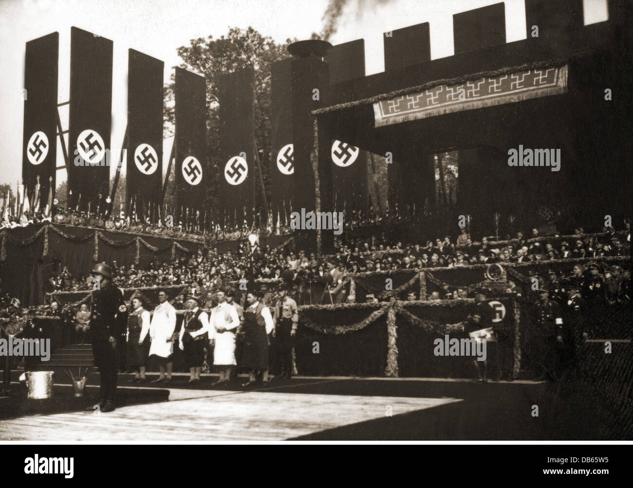 National-socialisme, architecture, 'Haus der Deutschen Kunst', Munich, posant la pierre angulaire, 15.10.1933, discours du chancelier de Reich Adolf Hitler, , droits additionnels-Clearences-non disponible Banque D'Images