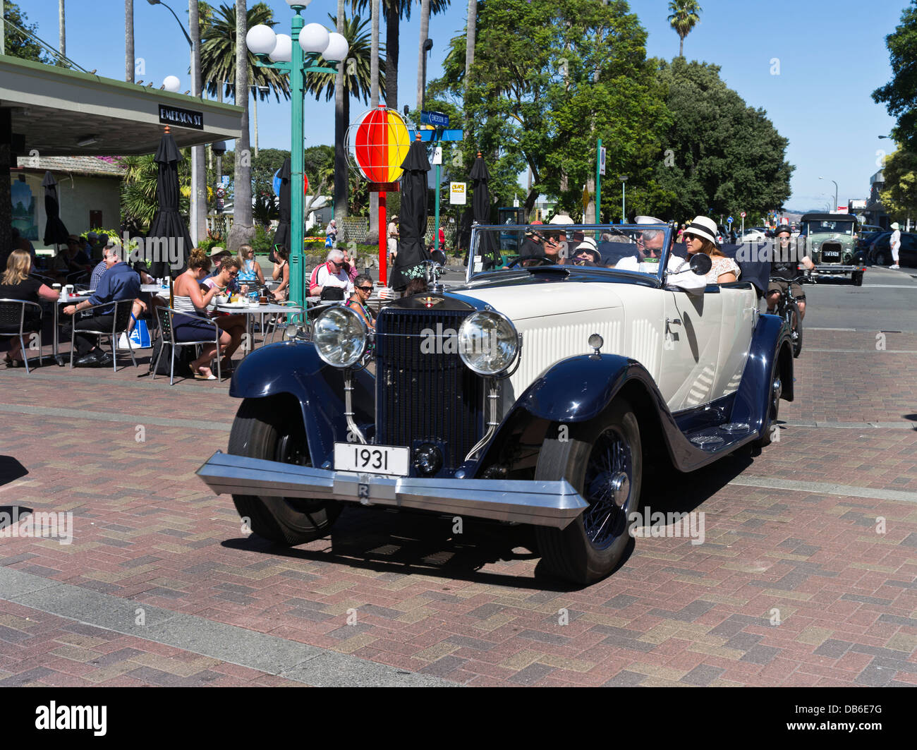 dh week-end Art déco NAPIER NOUVELLE-ZÉLANDE Classic voiture vintage 1931 rues de parades festival des moteurs tour de voitures de conduite automobile Banque D'Images