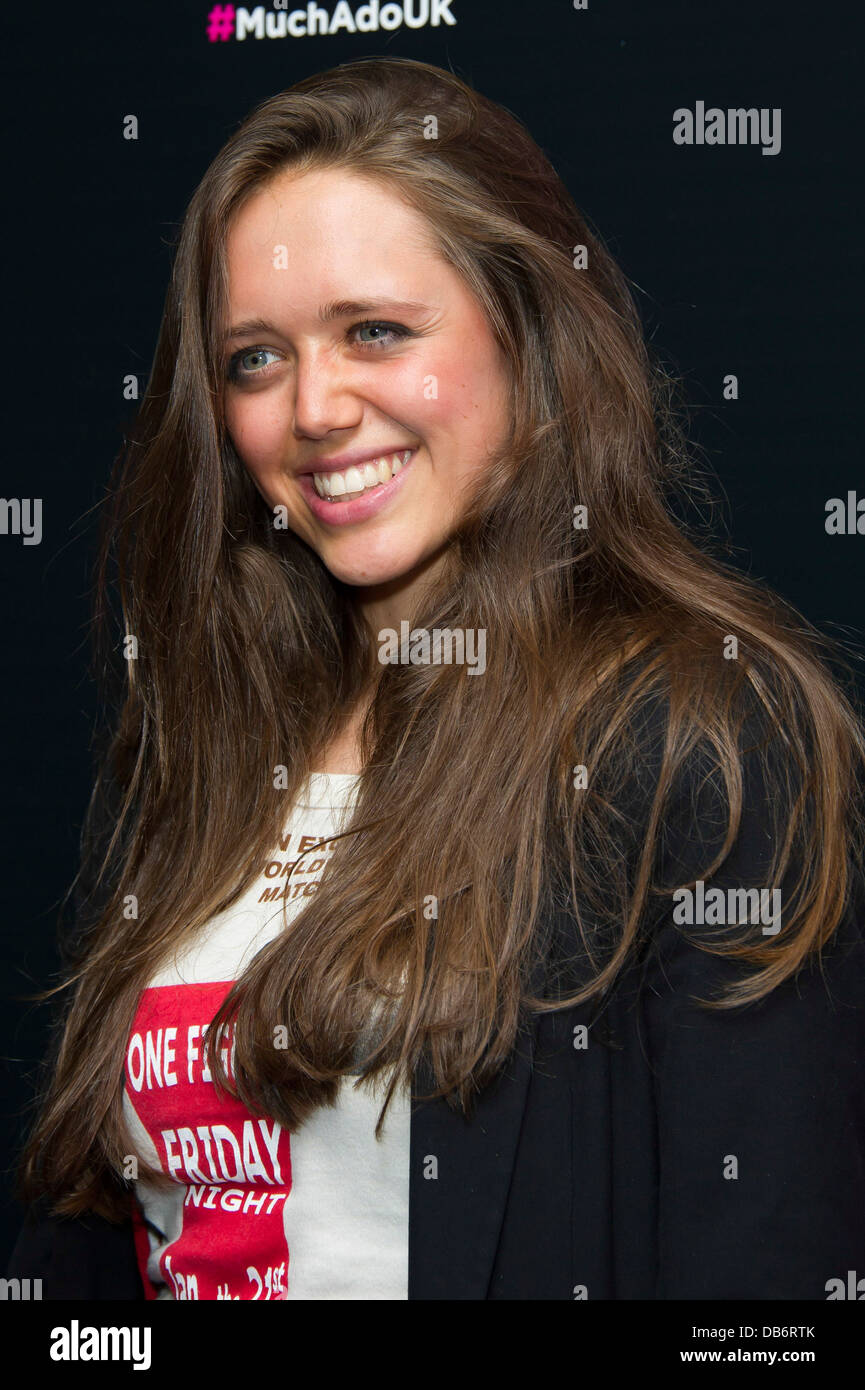 Tête Daisy arrive pour le Royaume-Uni première de "beaucoup de bruit pour rien", Londres, mardi, juin. 11, 2013. Banque D'Images