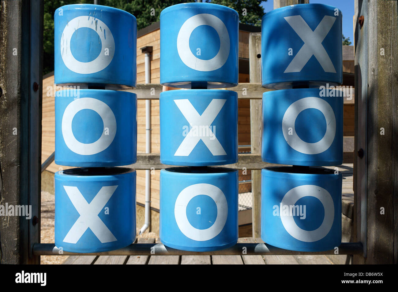 Cardinaux ou tic tack toe jeu dans une école élémentaire à Bowen Island, BC, Canada Banque D'Images