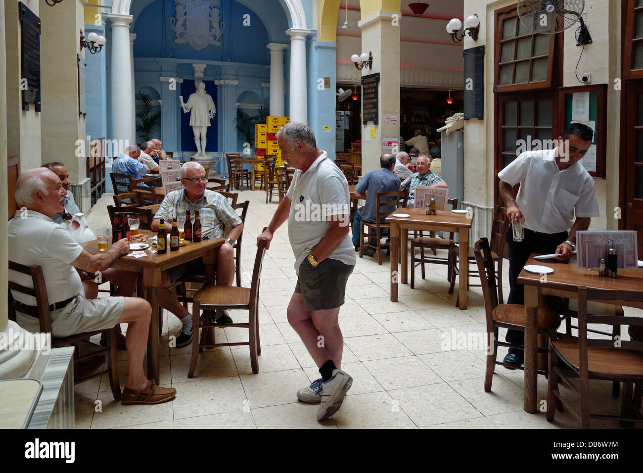 Restaurant la valette band club Banque de photographies et d'images à haute  résolution - Alamy