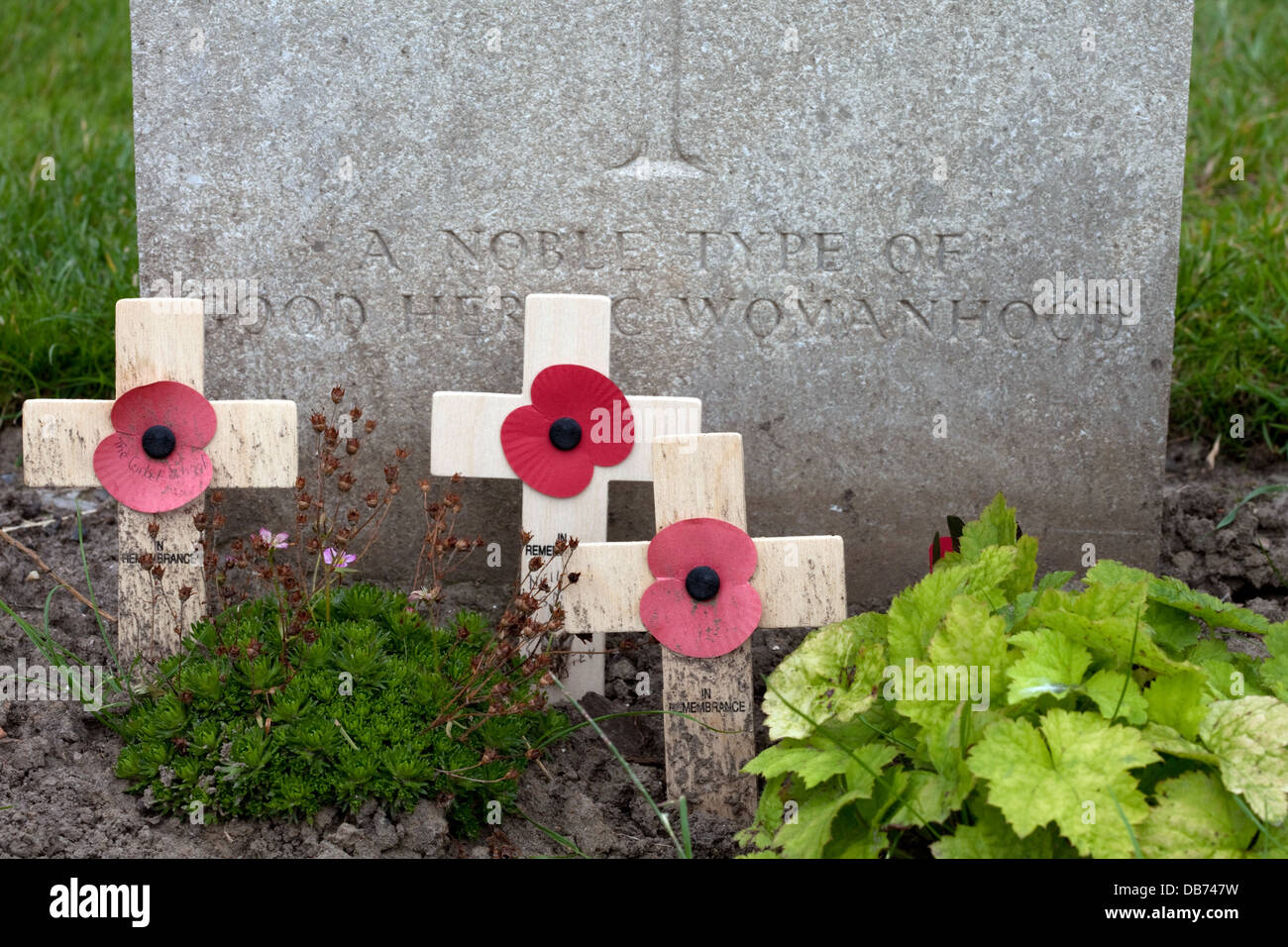 Tombe d'Infirmière Nellie Spindler, Lijssenthoek Military Cemetery, près d'Ypres, Flandre orientale, Belgique Banque D'Images