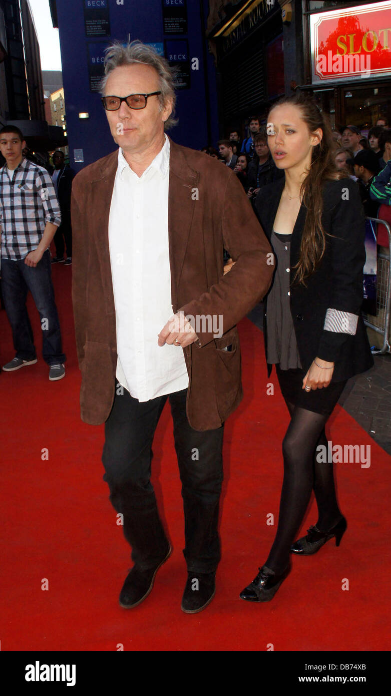Anthony Head et Daisy Head UK premiere de "attaque le billot, Vue West End de Londres, Angleterre - 04.05.11 Banque D'Images