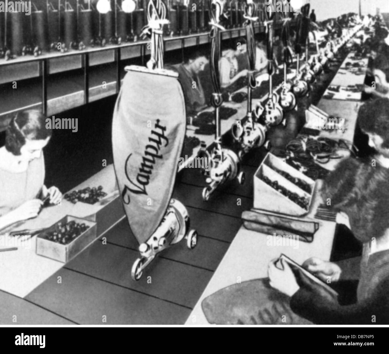 Ménage, aspirateur, production de l'aspirateur « Vampyr » de l'AEG sur la  chaîne de montage, années 1920, droits supplémentaires-Clearences-non  disponible Photo Stock - Alamy