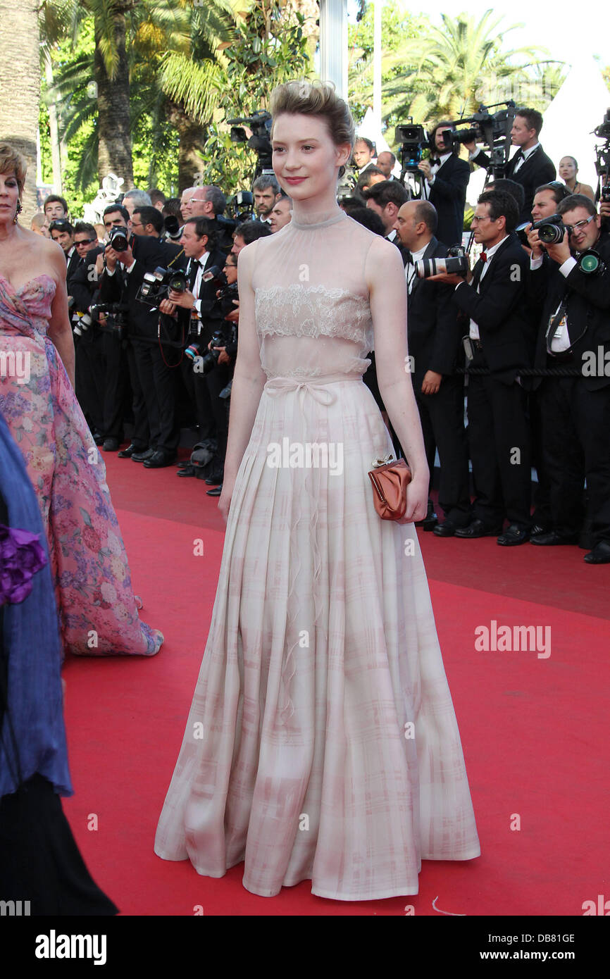 Actrice Mia Wasikowska, 2011 Festival International du film de Cannes - jour 6 - l'arbre de vie - première - départs Cannes, France - 16.05.11  Banque D'Images