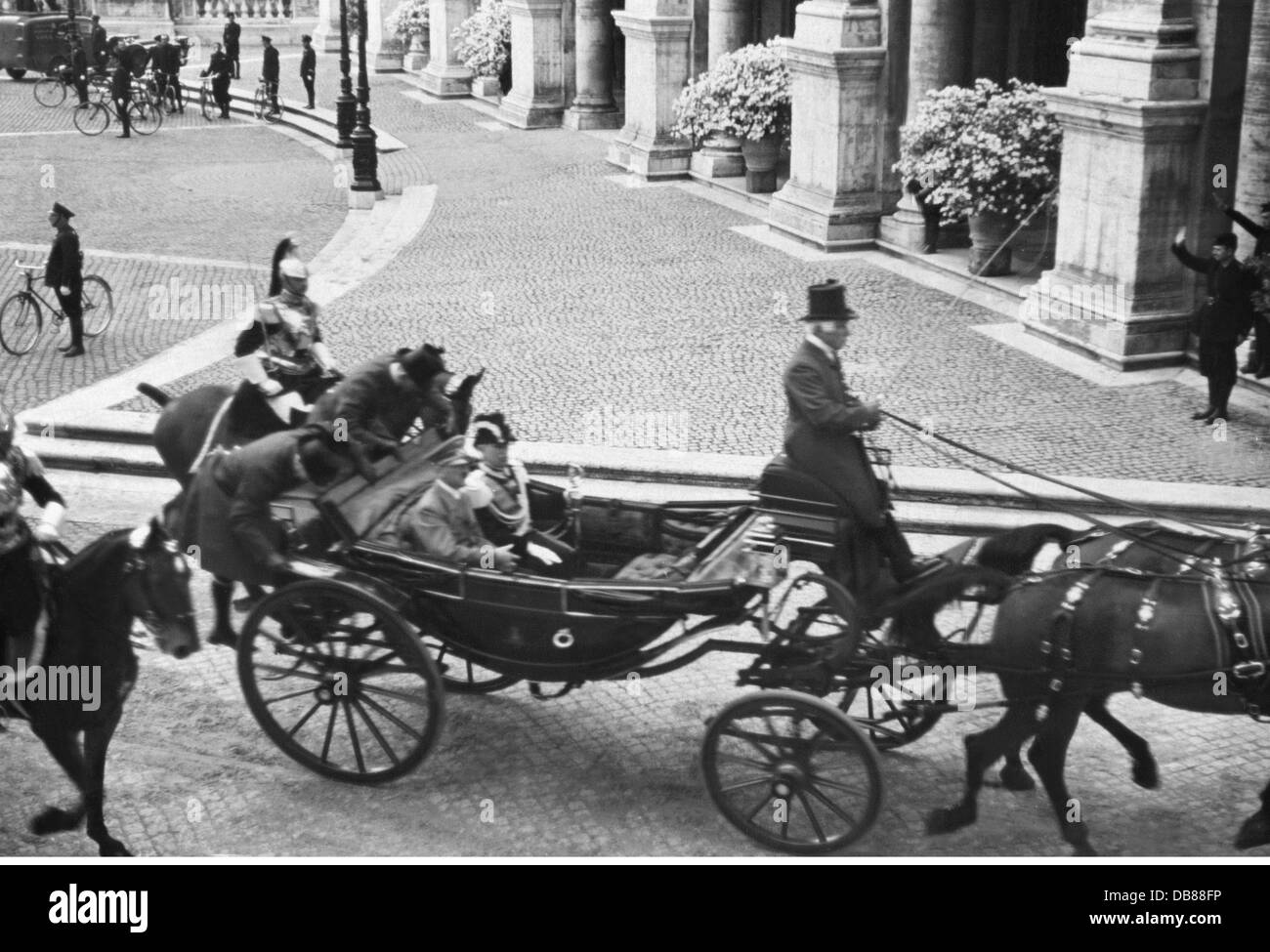 Nazisme / National socialisme, politique, axe Rome-Berlin, voyage du Chancelier du Reich Adolf Hitler en Italie, 3. - 10.5.1938, droits-supplémentaires-Clearences-non disponible Banque D'Images