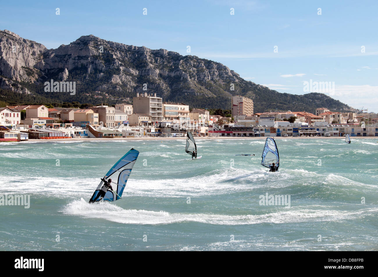 Windsurfing france Banque de photographies et d'images à haute résolution -  Alamy