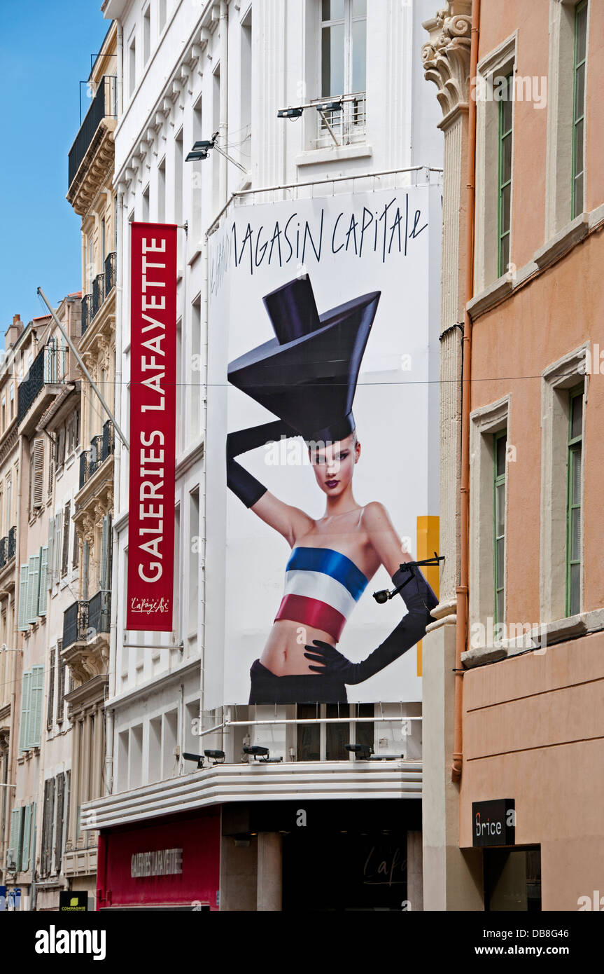 Galeries Lafayette Marseille St Ironwood rue rue Saint Ferréol France French Banque D'Images
