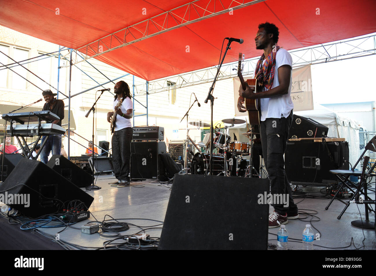 Célébrer Clark Street Festival, Rogers Park festival ethnique dans la région de Chicago, Illinois. Un groupe musical du Tchad Banque D'Images