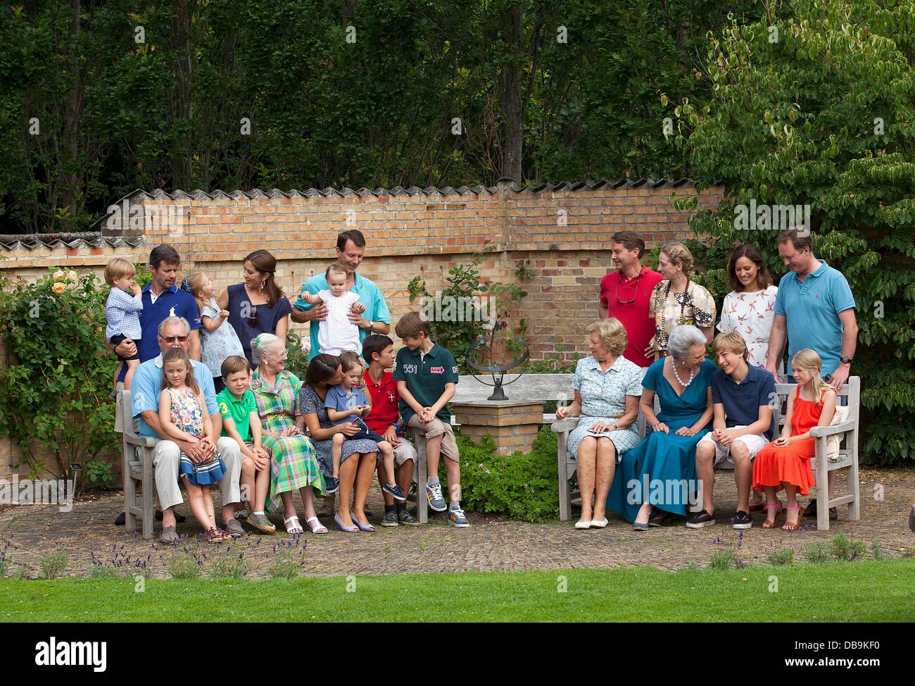 Grasten Palace, au Danemark. 26 juillet, 2013. La Famille Royale de Danemark danois posent pour les médias à Grasten Palace (Danemark), le 26 juillet 2013. Photo : PRE-Albert Ph. van der Werf//dpa dpa : Crédit photo alliance/Alamy Live News Banque D'Images