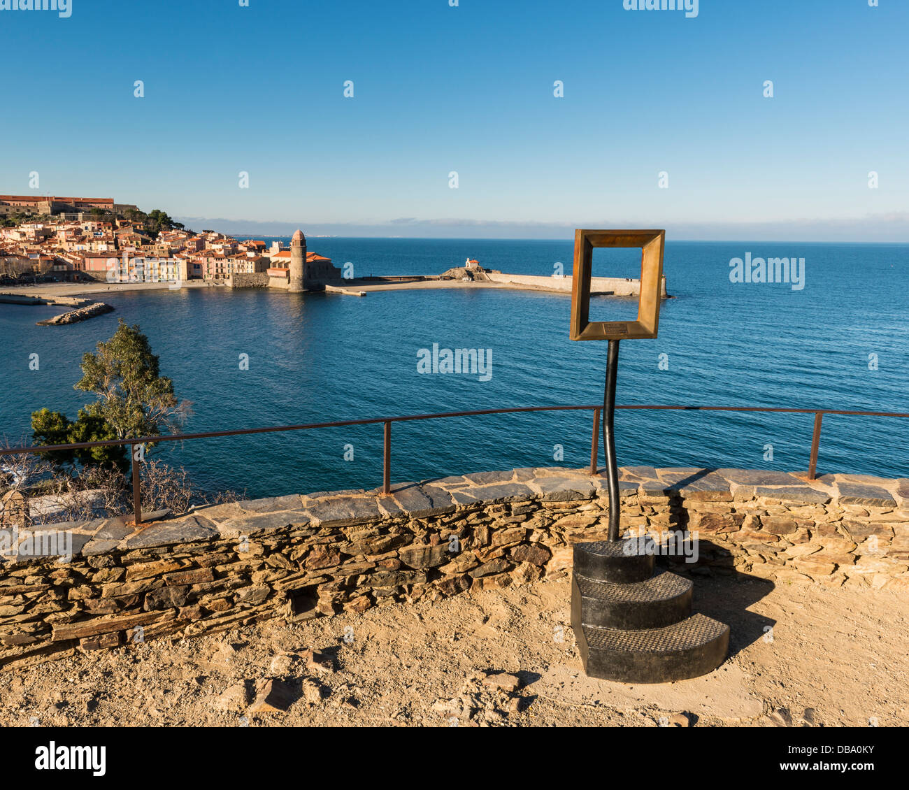 Vue sur Collioure, Pyrénées Orientales, Languedoc Roussillon, France Banque D'Images
