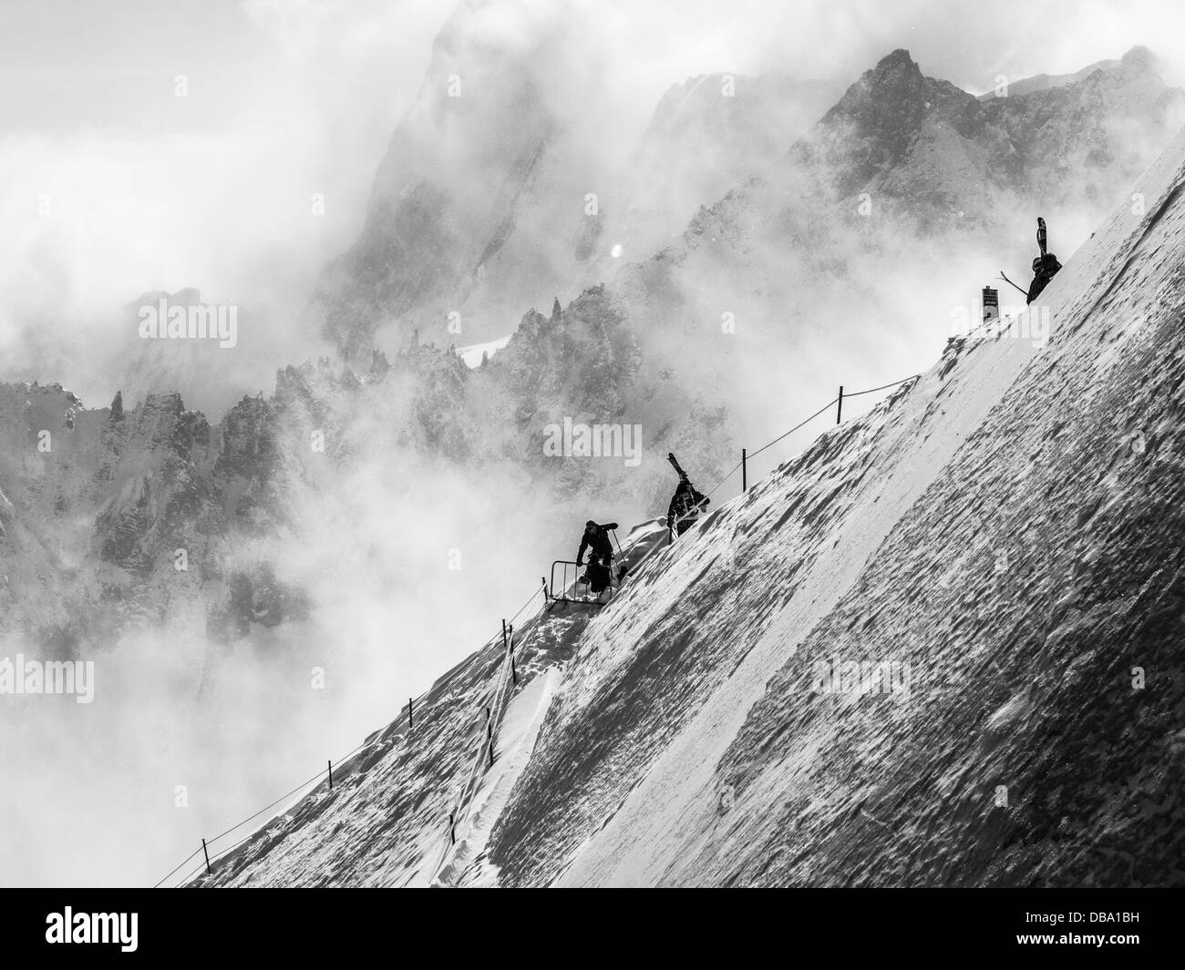 Vue depuis le haut de l'Aiguille du Midi, Chamonix, France tramway. Banque D'Images