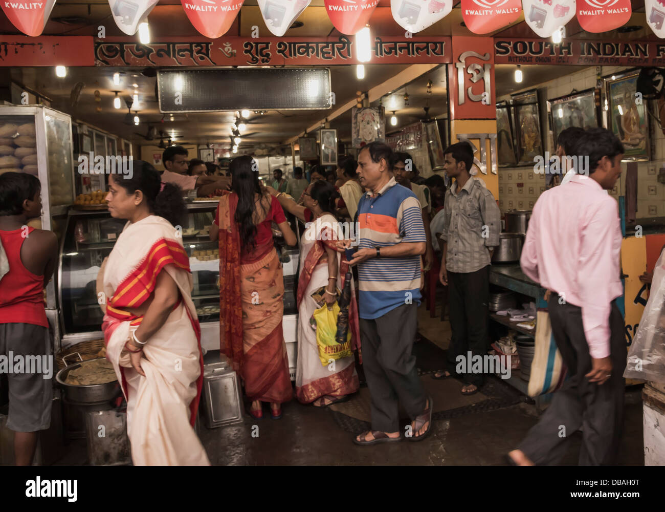 Kali temple sweet meat shop. Banque D'Images
