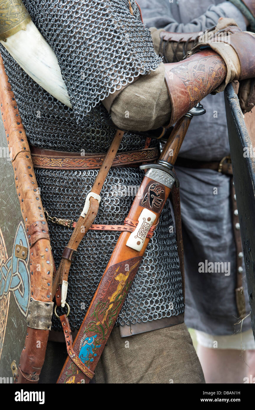 L'arme des soldats anglo-saxon à une reconstitution historique. UK Banque D'Images