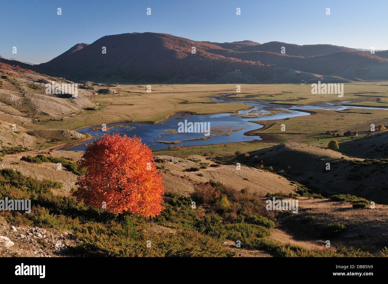 Rascino Rascino, Lac de montagne, Rieti, Latium, Italie Banque D'Images