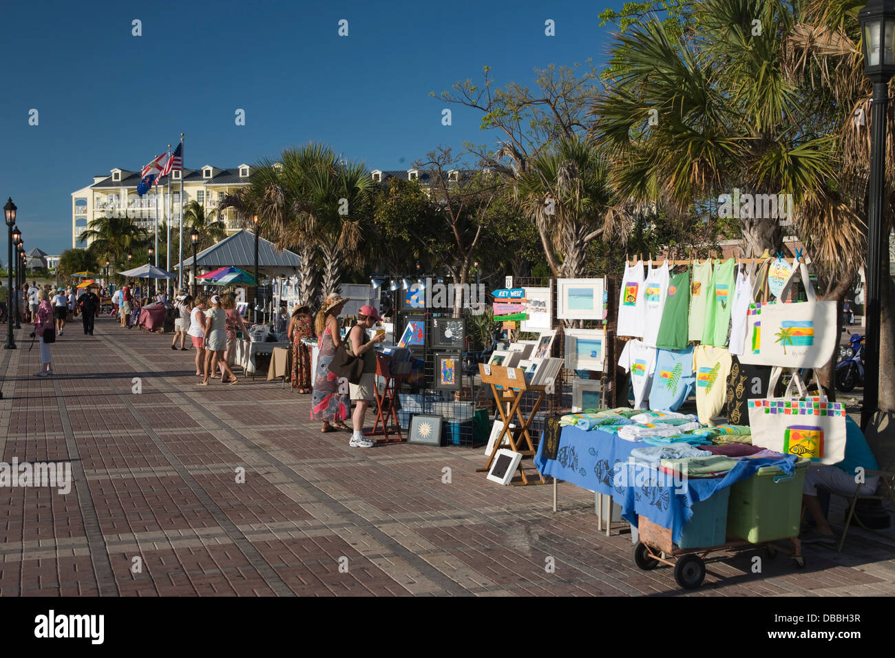 Les étals du marché de l'ART MALLORY SQUARE QUARTIER HISTORIQUE DE LA VIEILLE VILLE DE KEY WEST EN FLORIDE USA Banque D'Images