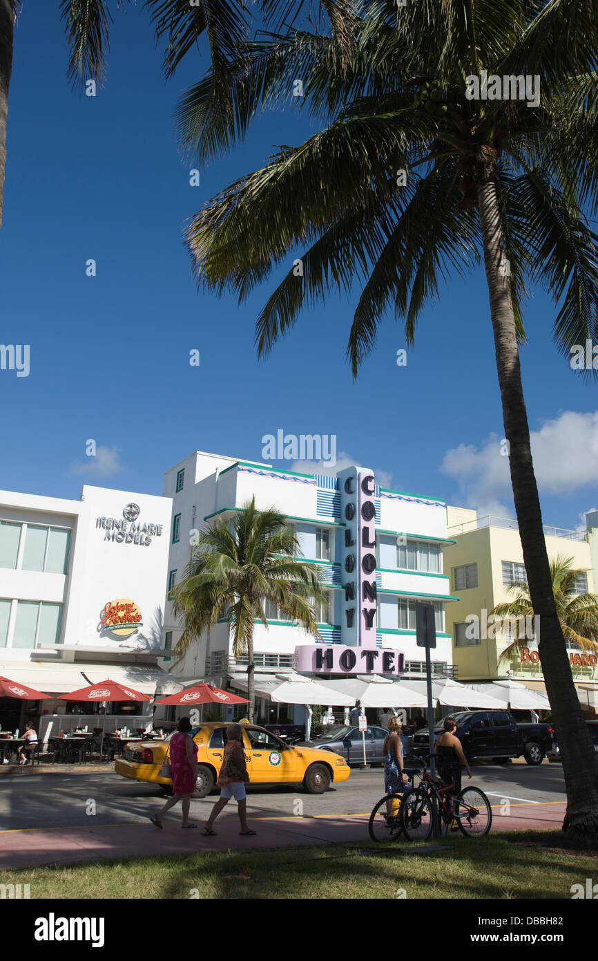 COLONY HOTEL (©HENRY HOHAUSER 1935) OCEAN DRIVE SOUTH BEACH MIAMI BEACH FLORIDA USA Banque D'Images