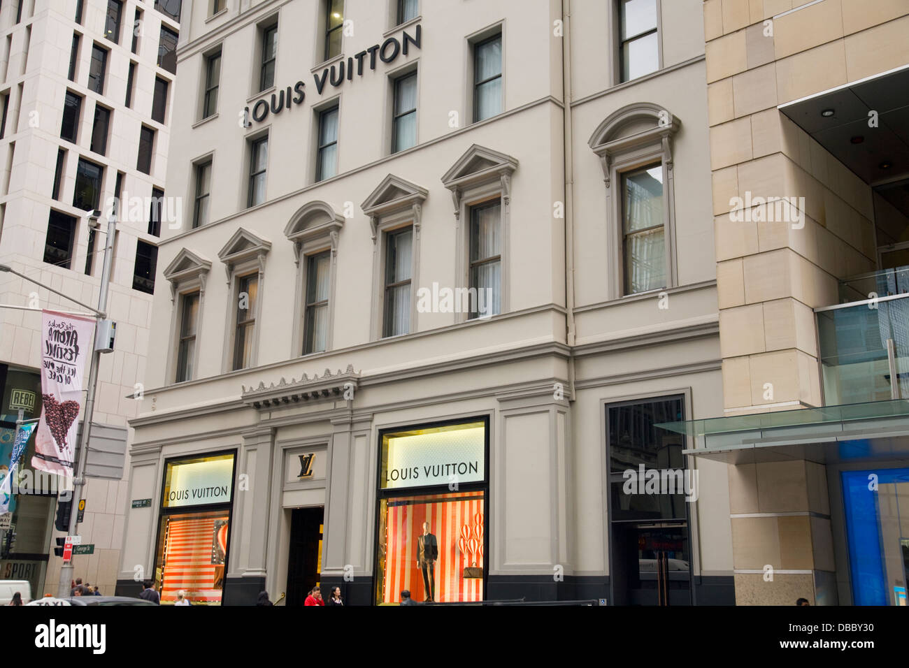 SYDNEY, AUSTRALIA - December 12, 2016: Louis Vuitton luxury store on George  Street Stock Photo - Alamy