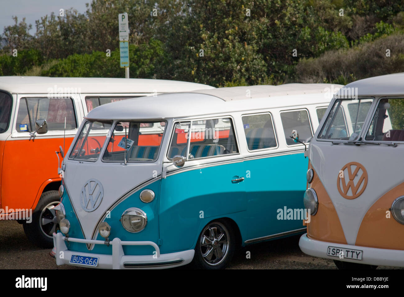 Fourgonnettes de camping Volkswagen de 1960 pi à Palm Beach, Sydney, Australie Banque D'Images