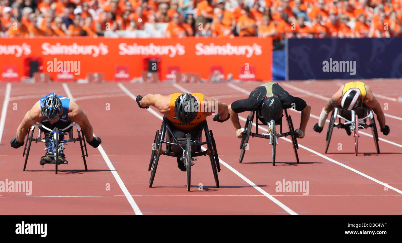 Stratford, London, UK. 28 juillet, 2013. Kenny van Weeghel de Hollande vainqueur de 200M T54 dans l'action finale au cours de la réunion d'athlétisme de la Ligue de diamant de la Queen Elizabeth Olympic Park. Credit : Action Plus Sport/Alamy Live News Banque D'Images