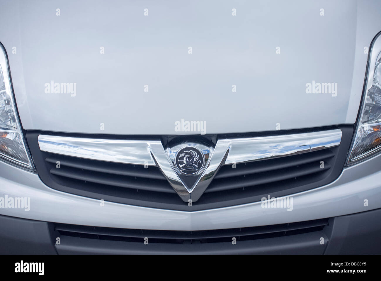 La grille avant d'un van Vauxhall Banque D'Images