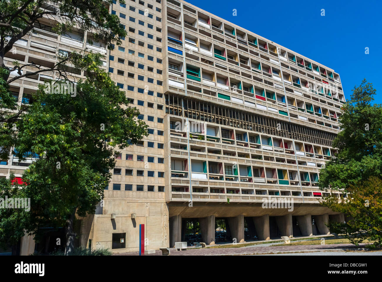 Marseille, France, extérieur, façade, Architecture moderne,Immeuble d'appartements et hôtel, par architecte : le Corbusier, « la Cité Radieuse » (1947) 1940s conception du bâtiment Banque D'Images