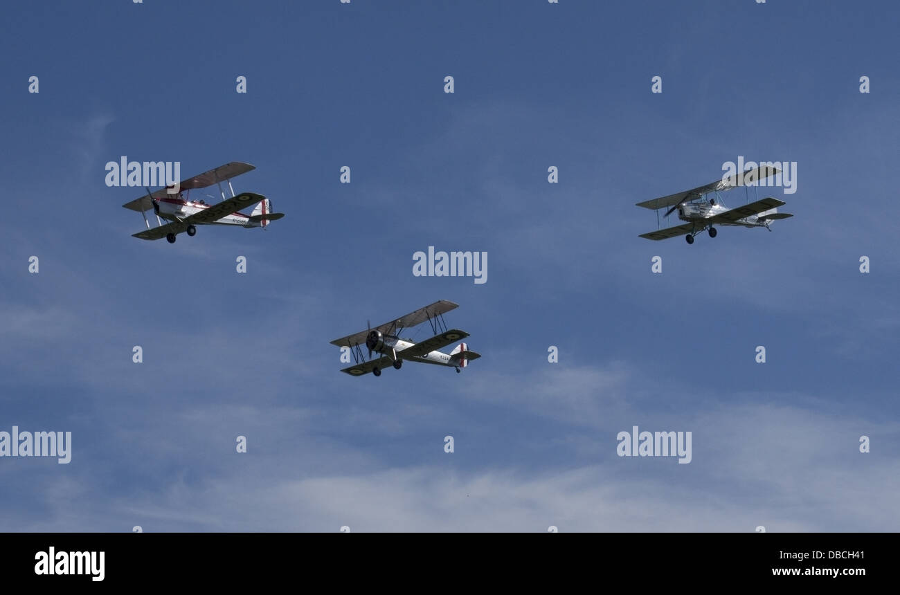 Avro Tutor, Blackburn B2 et un De Havilland Tiger Moth DH 82a en formation Banque D'Images