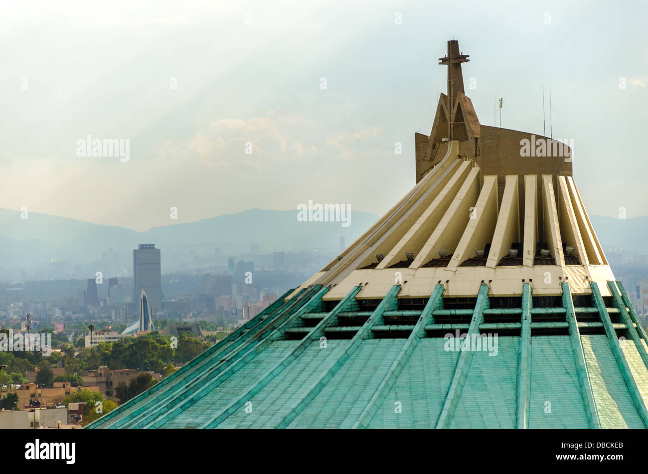 Basilique Notre Dame de Guadalupe à Mexico, l'un des plus célèbres sanctuaires catholiques en Amérique latine Banque D'Images