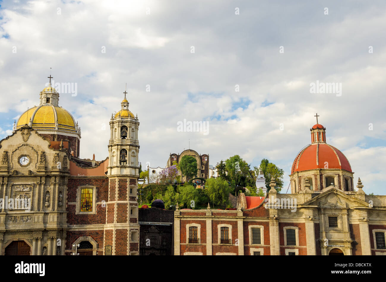 L'ancienne Basilique de Notre-Dame de Guadalupe à Mexico Banque D'Images