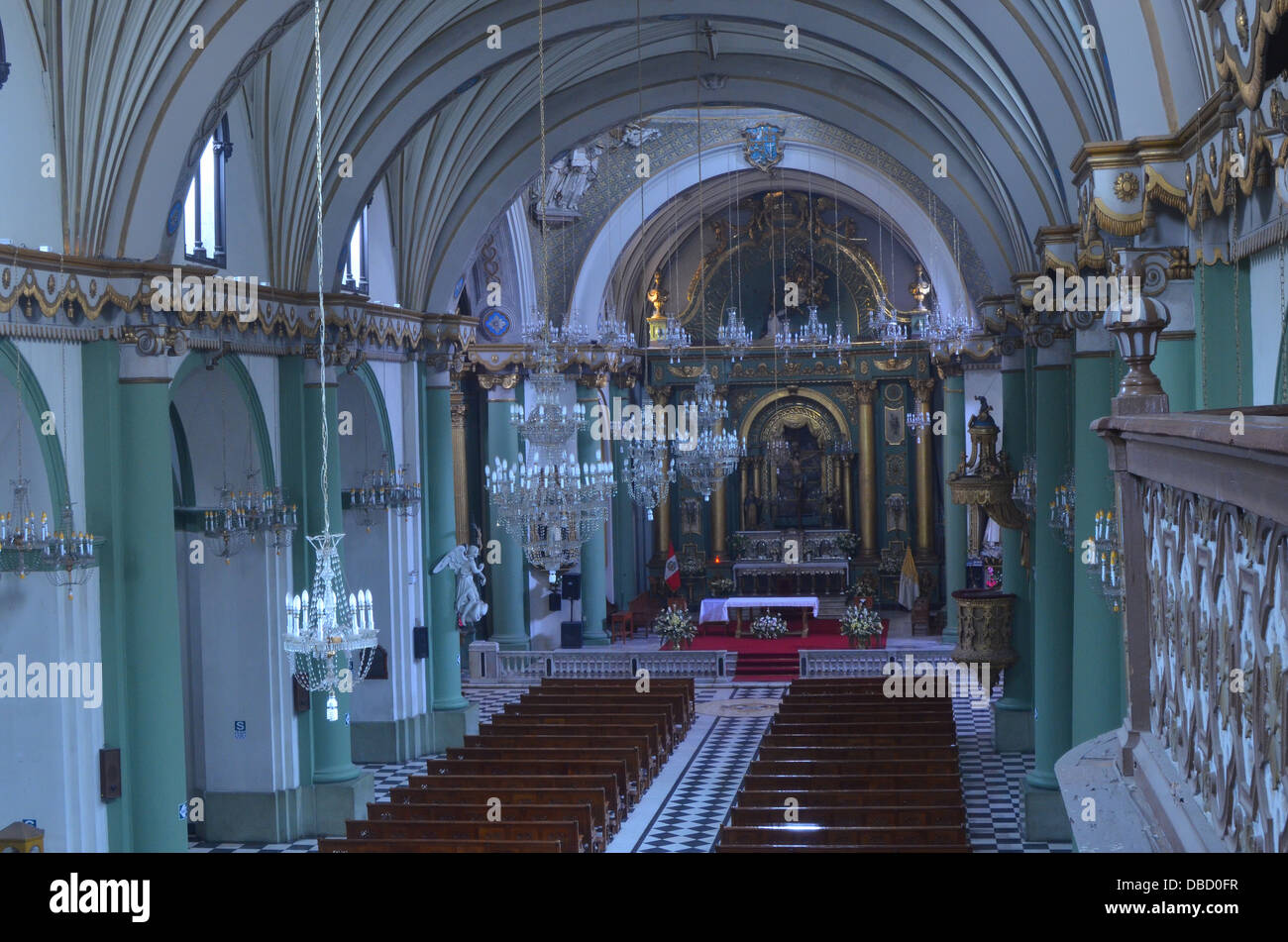 Le hall principal de l'église de Santo Domingo, dans le centre de Lima, Pérou Banque D'Images