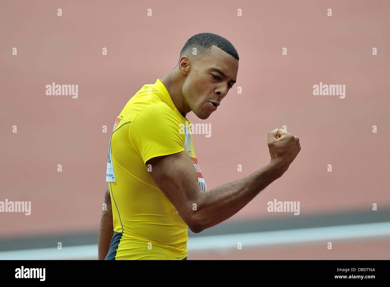 Londres, Royaume-Uni. 27 juillet, 2013. William Sharman (GBR) célèbre l'entrée 2e avec un PB. Sainsburys Anniversaire Jeux. Ligue de diamant de l'IAAF. Stade olympique. Queen Elizabeth Olympic Park. Stratford. Londres. UK. 27/07/2013. Credit : Sport en images/Alamy Live News Banque D'Images