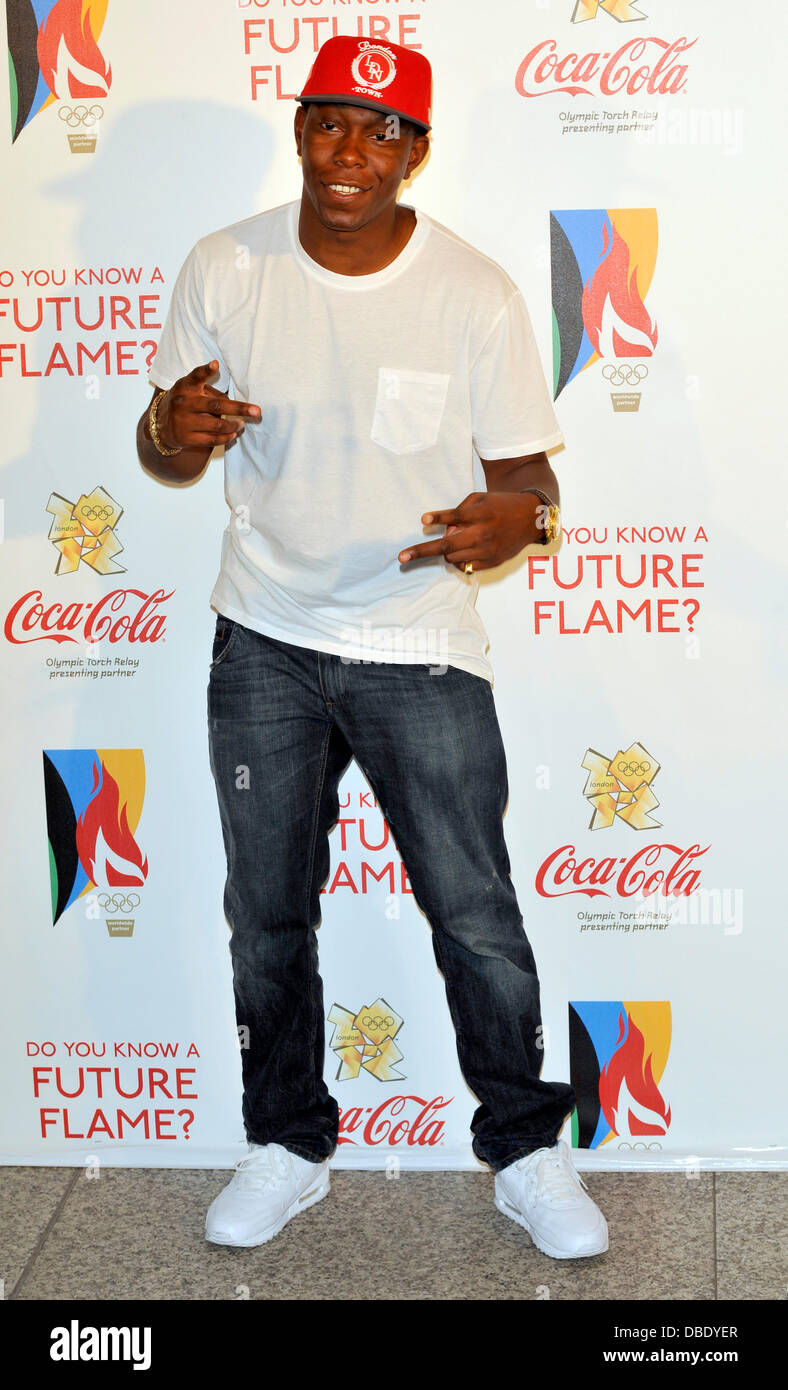 Dizzee Rascal 2012 Dizzee Rascal à 'Coca-Cola du relais de la flamme olympique de Londres ...