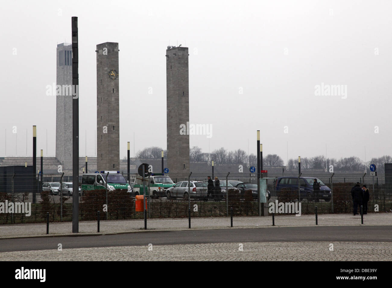 Parking près du stade olympique de Berlin Banque D'Images