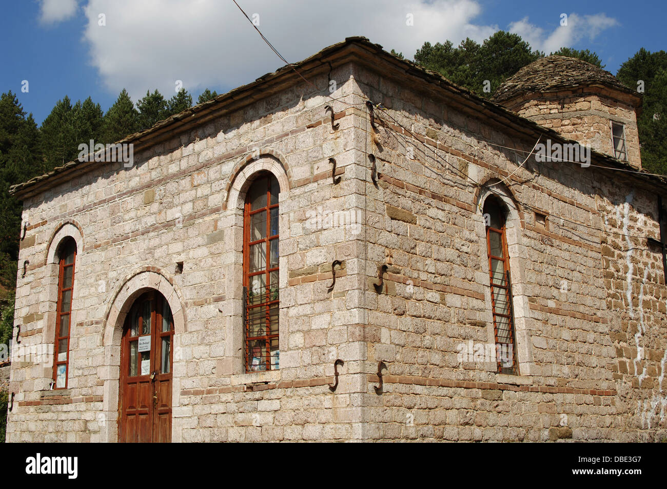 République d'Albanie. Moscopole. Monastère de Saint Jean le Baptiste. 17e siècle. Orthodoxes. Extérieur de l'église. Banque D'Images