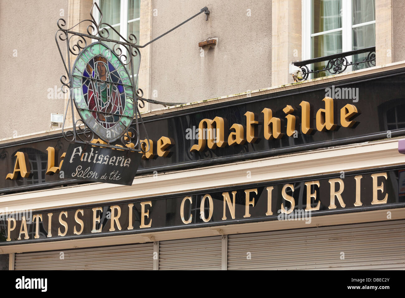 France, Normandie, Bayeux, rue St-Martin rue, signer pour la gastronomie shop. Banque D'Images