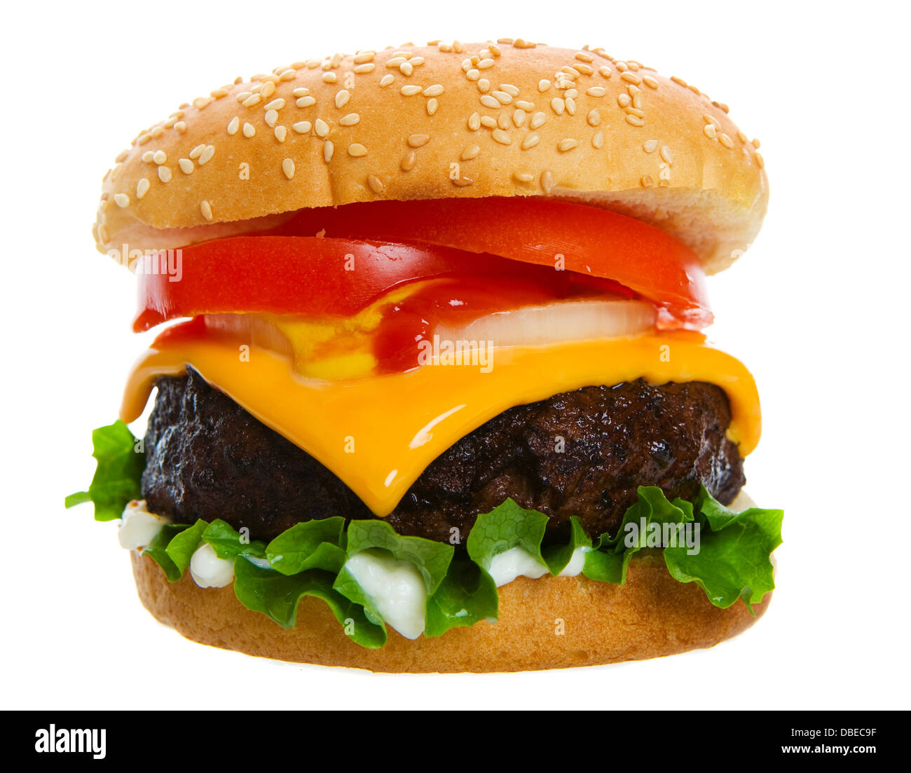 Gros et juteux cheese burger sur fond blanc Banque D'Images