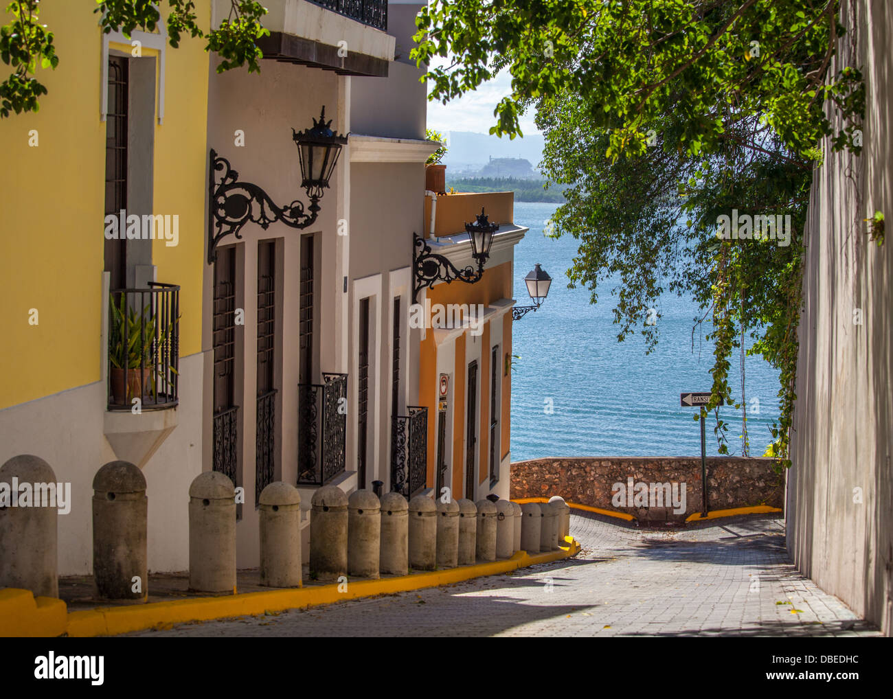 Calle del Sol dans la région de Old San Juan, Puerto Rico. Banque D'Images