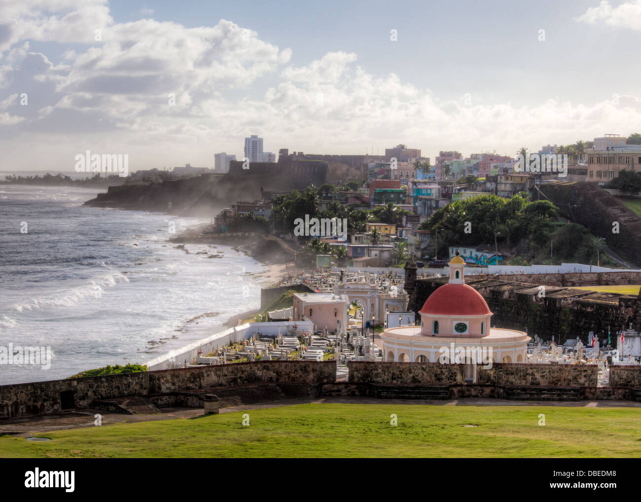 Vue depuis El Morro de Viejo San Juan, Porto Rico. Banque D'Images