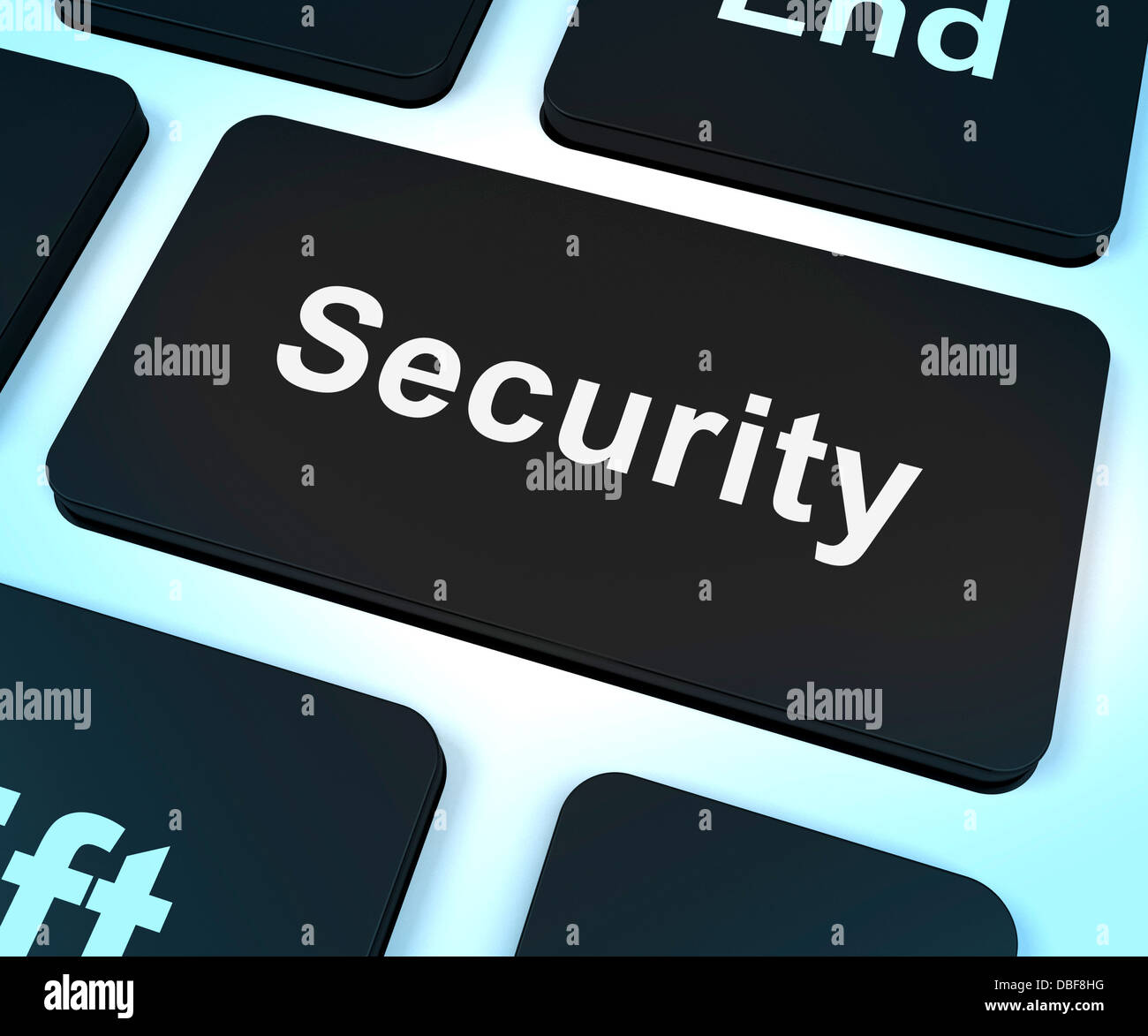 Clé de sécurité d'ordinateur montrant l'intimité et la sécurité Banque D'Images