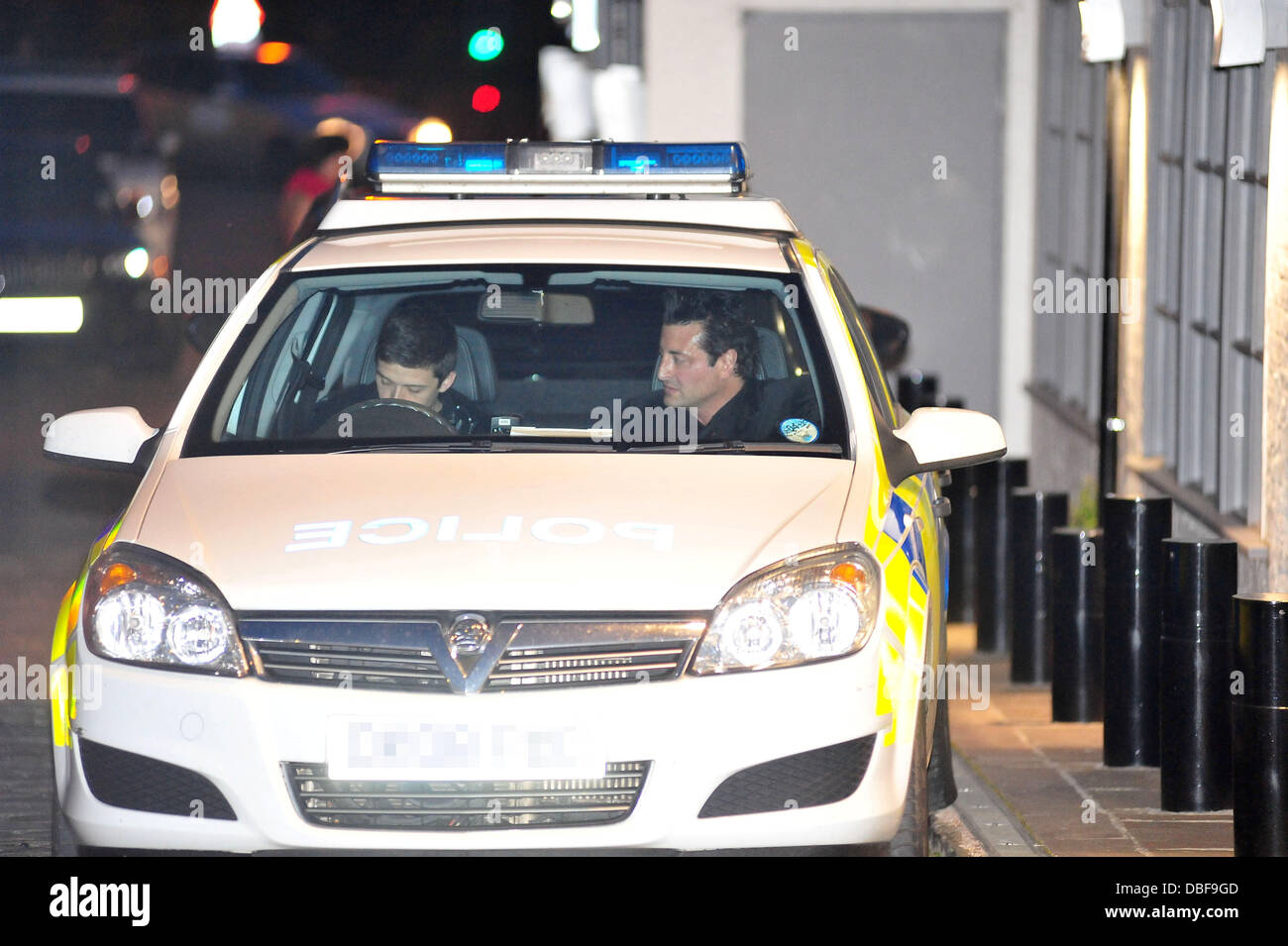 Mario Marconi et Lisa Appleton de Big Brother sont éjectés de la compétition de Miss Manchester panacée, à la suite d'un prétendu argument avec le personnel à l'intérieur de la salle. Police aurait été appelé à la suite de l'incident. Manchester, Angleterre Banque D'Images