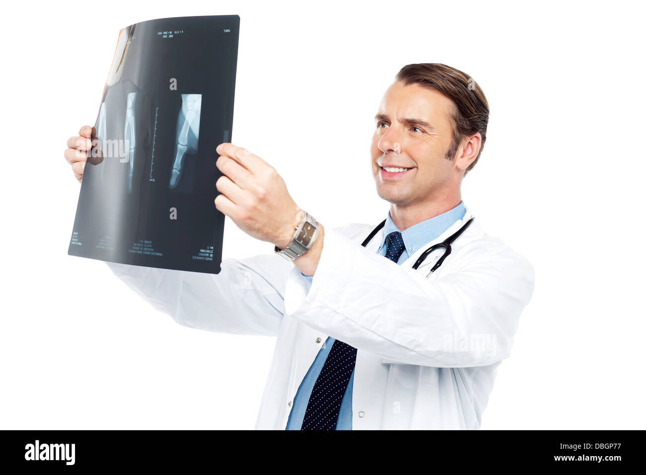 Chirurgien orthopédiste expérimenté l'examen du rapport des rayons x Banque D'Images