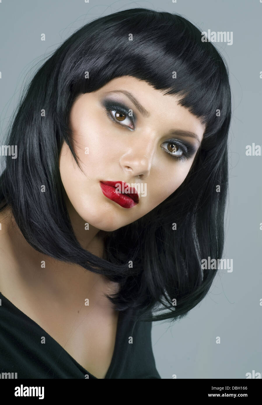 Brunette maquillage extrême.Coupe Banque D'Images