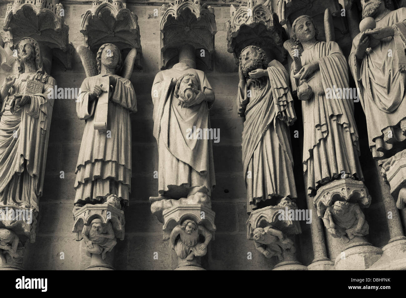 France, Picardie, Somme, Amiens, Cathédrale Notre Dame, l'entrée avant le détail. Banque D'Images
