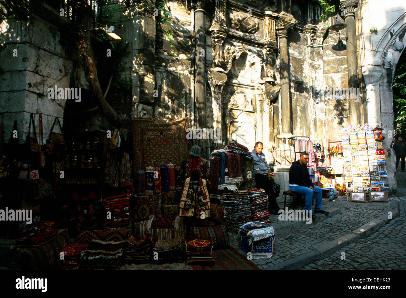 Istanbul Turquie Hommes Tapis Vente à Grand Bazar Banque D'Images