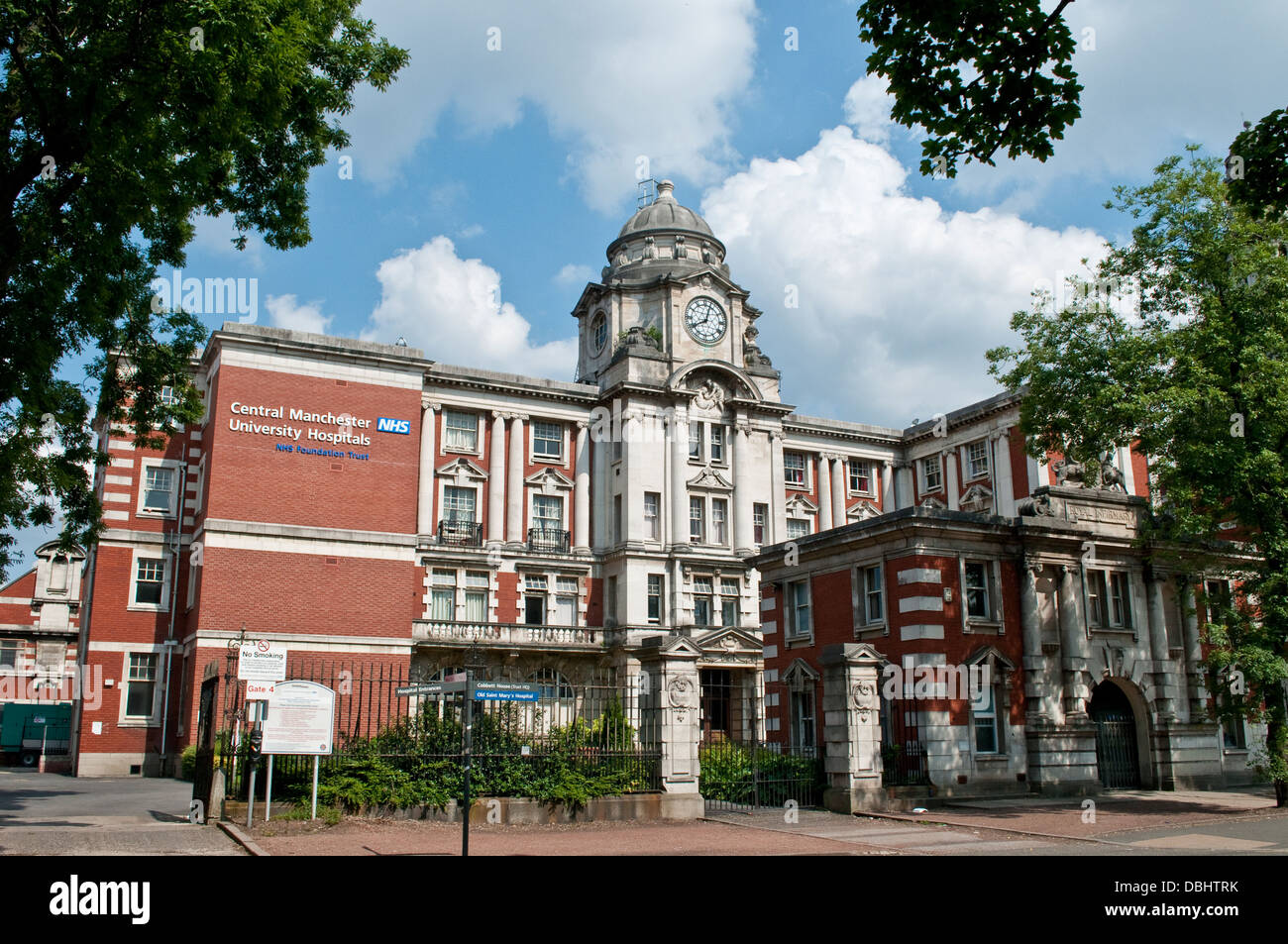 Les hôpitaux de l'Université de Manchester Central, Oxford Road, Manchester, UK Banque D'Images