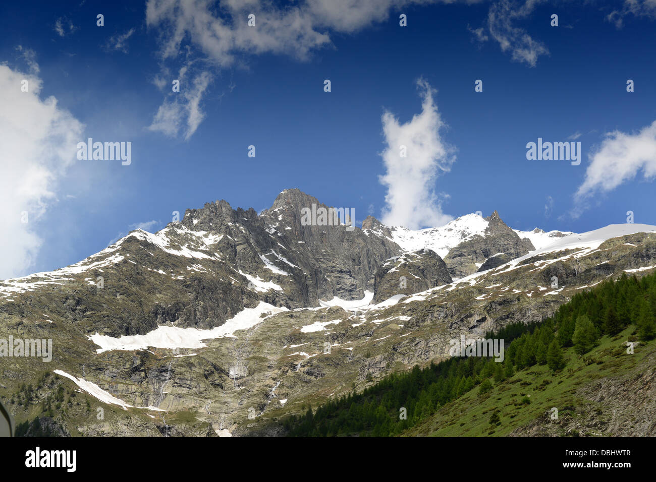 Le Mont Blanc ou le Mont Blanc du côté italien du tunnel en été Banque D'Images