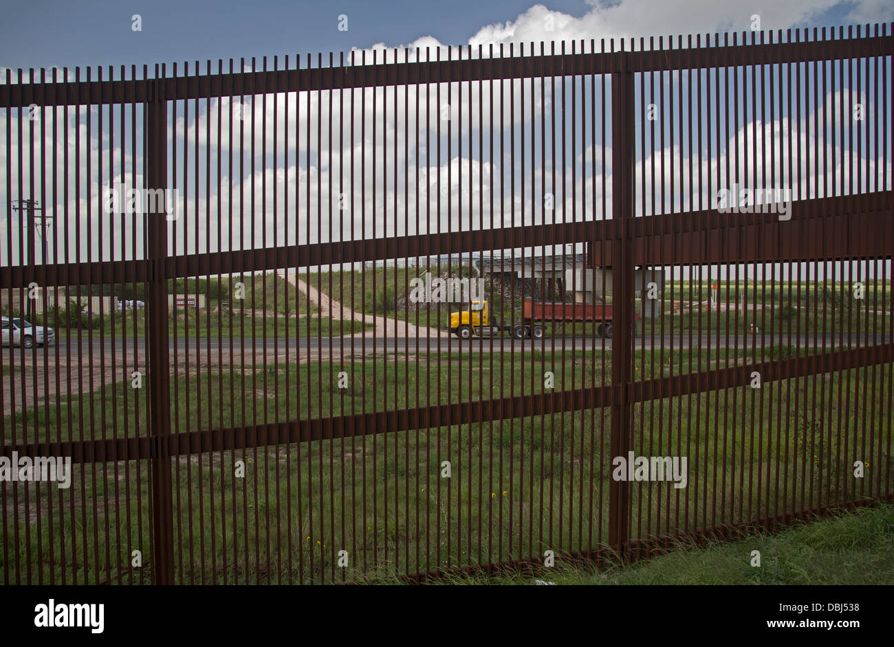 Clôture à la frontière États-Unis-Mexique Banque D'Images
