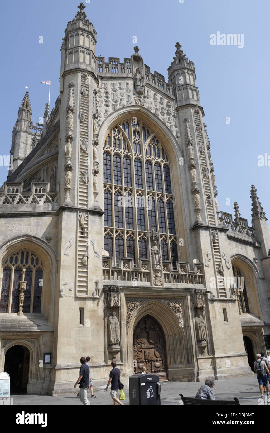 Bath Abbey Church yard English City centre église Angleterre Royaume-Uni Patrimoine mondial architecture début fin de cotswold Way Walk Grade I bâtiment classé Banque D'Images Bath Abbey Church yard English City centre église Angleterre Royaume-Uni Patrimoine mondial architecture début fin de cotswold Way Walk Grade I bâtiment classé Banque D'Images