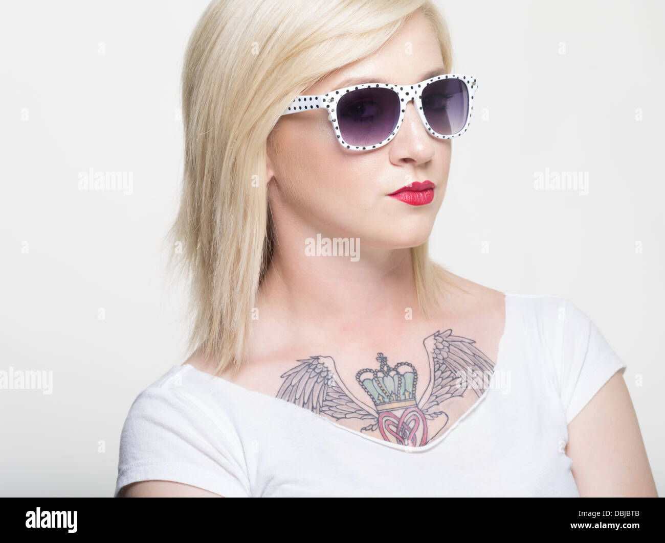 Tatouage de la poitrine Banque de photographies et d’images à haute